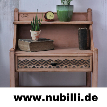 By Nubilli: Möbel aufbereiten mit Kreidefarben aus der Nubilli-Edition und Tapeten": Velbert (NRW), 08. September 2024 - Esther-Ollick.shop
