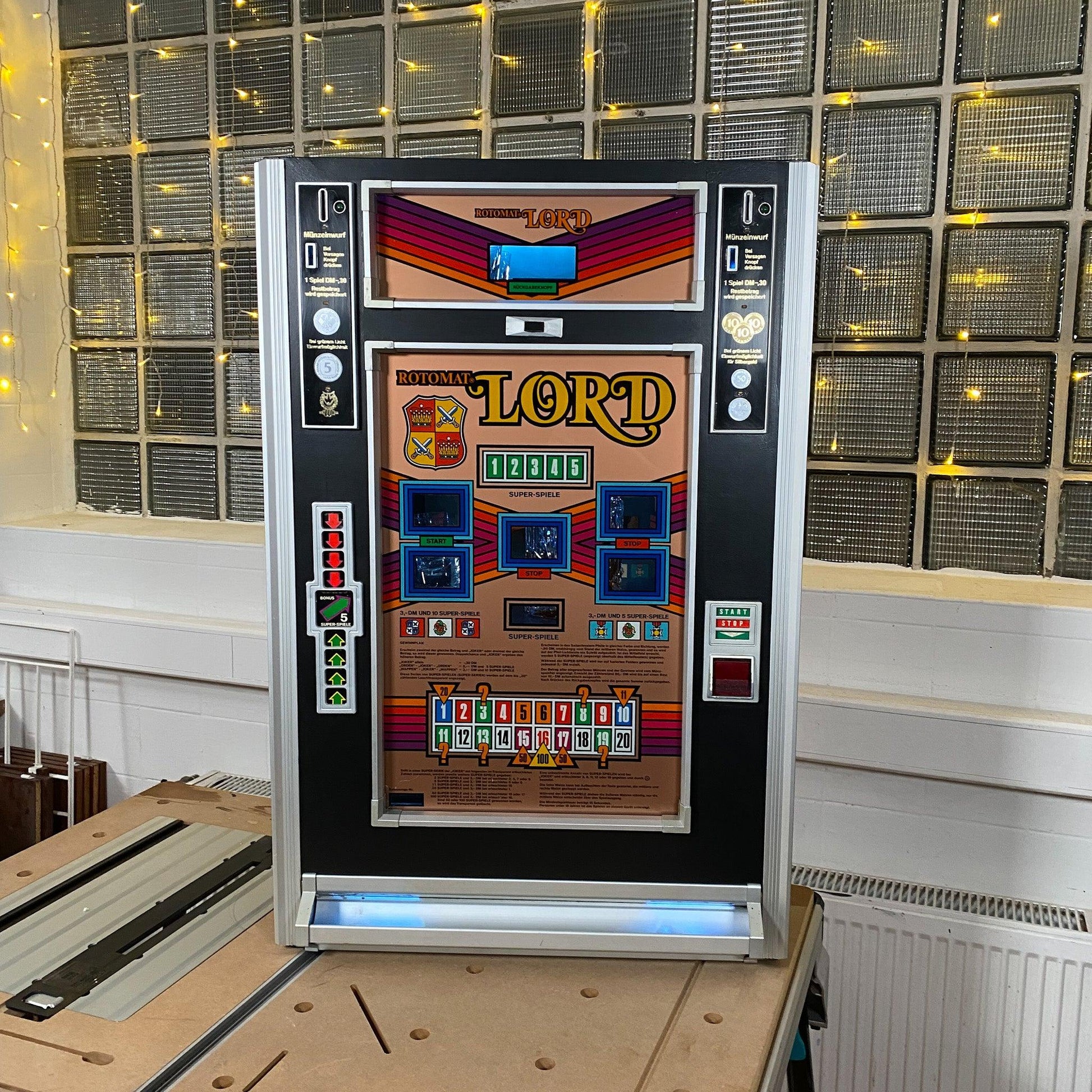 "Vom Spielautomat zum Barschrank" - Händlerstücke vom 04.12.2022 - Esther-Ollick.shop