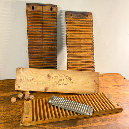 Konvolut antike Zigarrenpressen, Zigarrenformen, Tabakpressen, Industrial Design 1930er - Esther-Ollick.shop